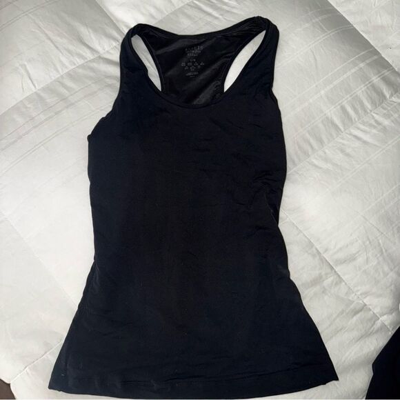 ASSETS Red Hot Label by SPANX microfiber double layer racer back tank shape wear - Picture 2 of 7